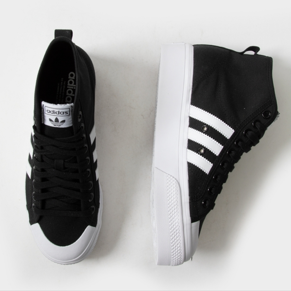 NWT Adidas Nizza mid top platform sneakers size 7.5